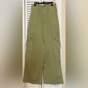 NWT BP. Nordstrom Women’s Wide Leg Olive Green Cargo Pants Size 0